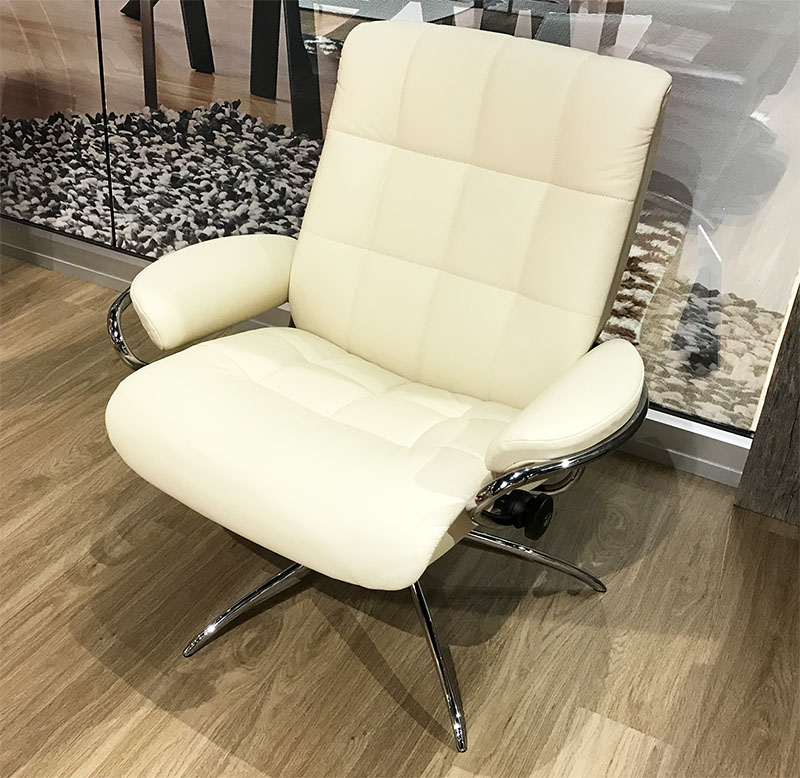 Stressless London Low Back Recliner Chair in Paloma Vanilla White Leather