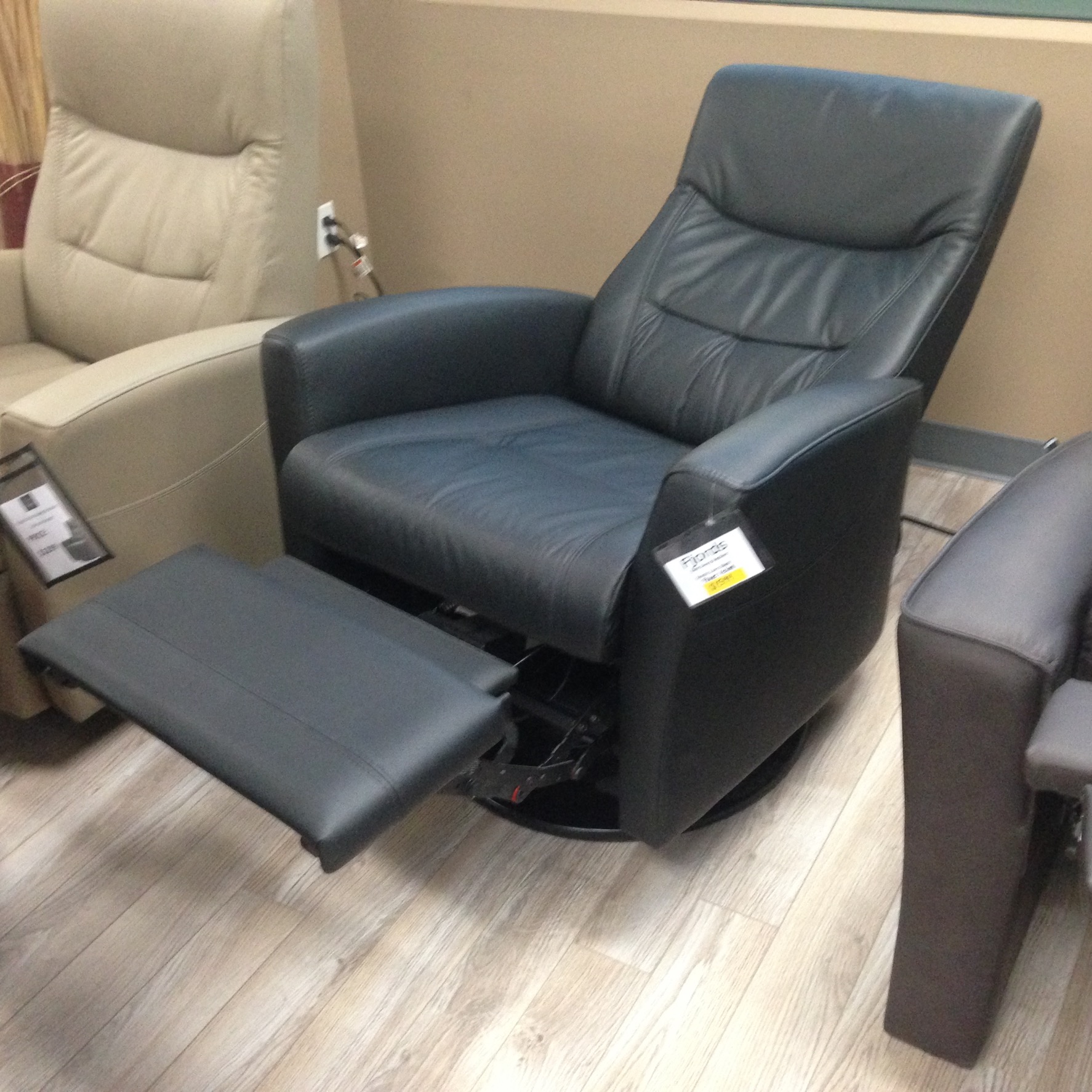 Fjords Oslo Swing Relaxer Leather Recliner Chair