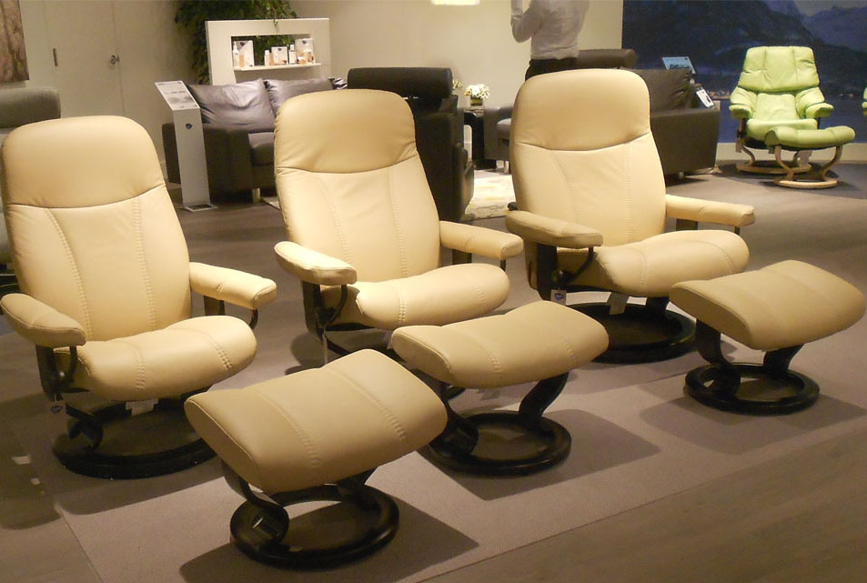 Stressless Diplomat Small Consul Batick Latte Leather Chair by Ekornes